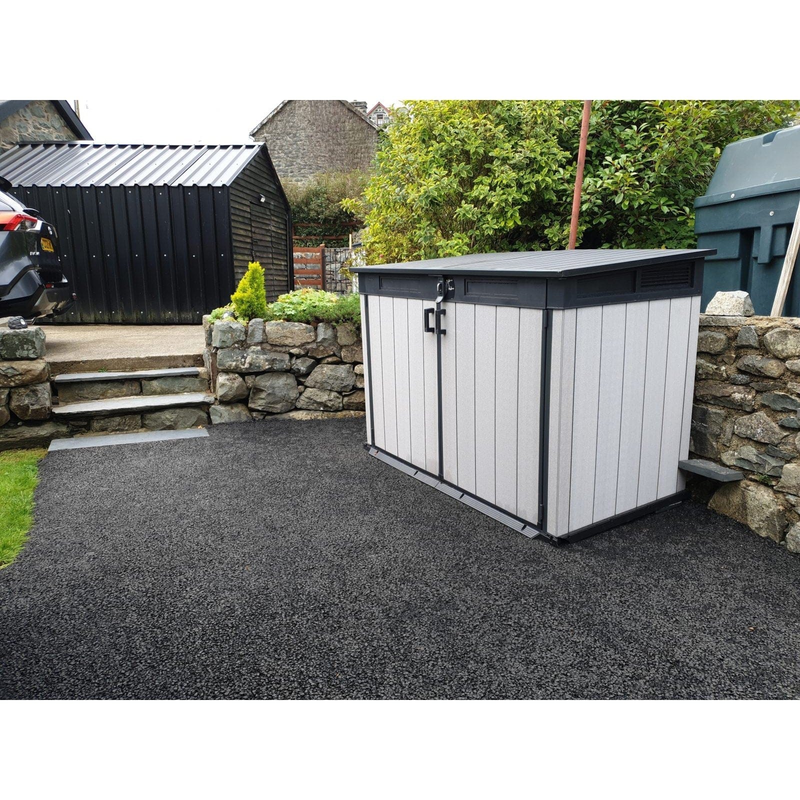 Keter 6′ x 3′ Oakland Grande Store Heavy Duty Plastic Shed – Grey - Image 2