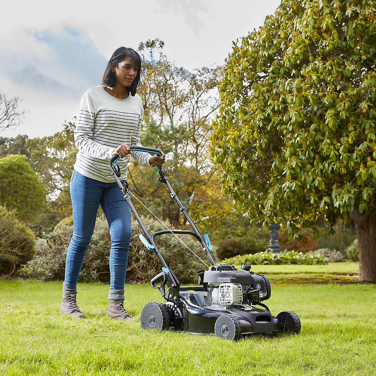 Mac Allister MLMP300H40 125cc Petrol Rotary Lawnmower - Image 4